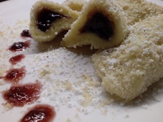 26914082_1809525405778566_1980302319_n